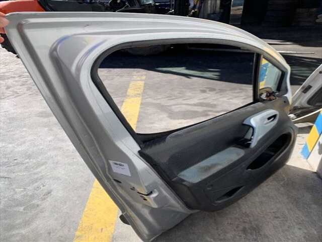 Foto 2ª: Puerta Delantera Izquierda Citroen Berlingo 1.6 HDI90-92CV 0CV [9HP] (2012)