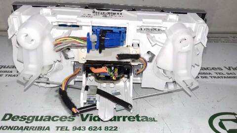 Foto 3ª: Mando Calefacción A. A. Opel Corsa 1.2 CAT A 12 XER - LDC) 86CV 63KW [A12XER] (2011)