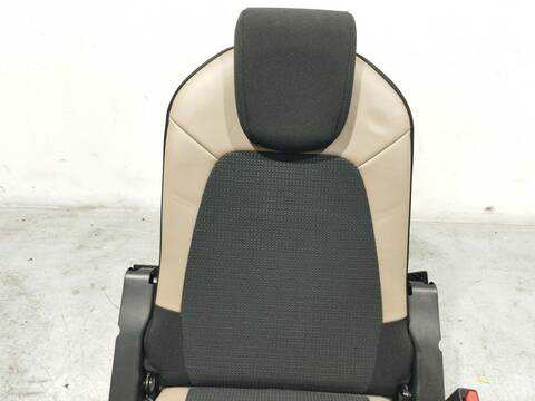 Foto 2ª: Asientos Tercera Fila Citroen C4 1.6 HDI - BLUEHDI 115 PICASSO 115CV 85KW [9HC (DV6C),BHX (DV6FC)] (2014)