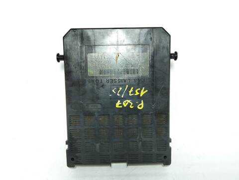 Foto 2ª: Caja Reles Fusibles Peugeot 307 SW 2 HDI CAT 90CV (2002)