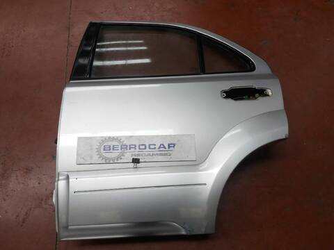Foto 1ª: Puerta Trasera Izquierda Kia Sorento 2.5 CRDI 170CV [D/ D4CB] (2002)