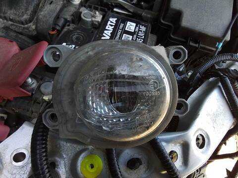 Foto 3ª: Faro Antiniebla Delantero Izquierdo Toyota Corolla 1.8 98CV 72KW [2ZRFXE] (2022)