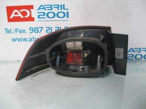 Foto 2ª: Piloto Trasero Derecho Renault Laguna 1.9 DCI BG0G) 120CV 88KW [D/ F9Q C6] (2004)