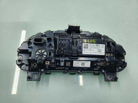 Foto 3ª: Cuadro de Instrumentos Audi Q3 35 TDI BASICO 150CV 110KW [DTSB] (2021)
