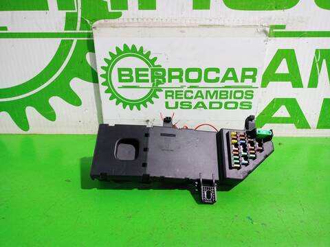Caja Reles Fusibles Opel Vectra GTS BERLINA 125CV 92KW