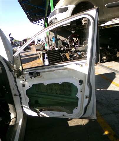 Foto 2ª: Puerta Delantera Derecha Ford Kuga 2.0 TDCI 2008-2013 [UFDA] (2012)