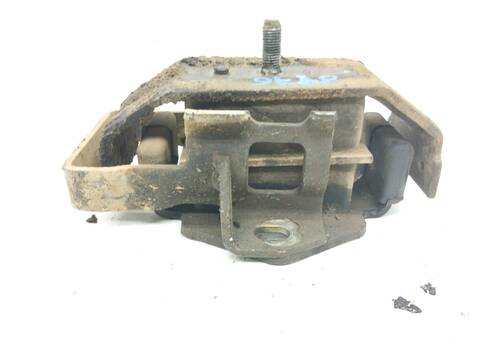 Foto 4ª: Soporte Motor Mitsubishi Montero 2.8 TD 125CV 92KW [4M40] (1997)