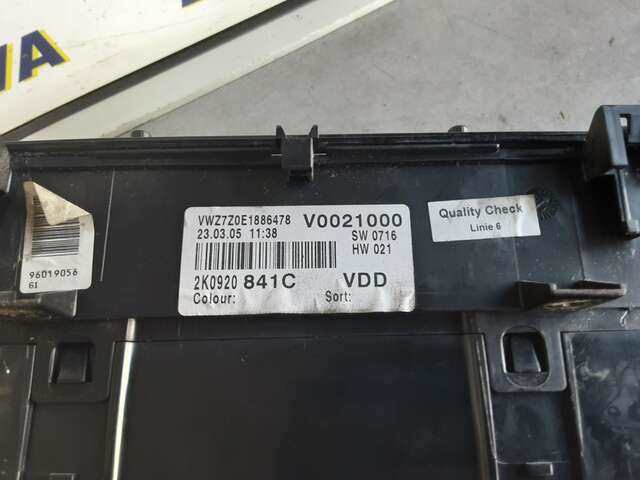 Foto 3ª: Cuadro de Instrumentos Volkswagen Caddy 2.0 SDI 70CV FURGON [BDJ] (2005)