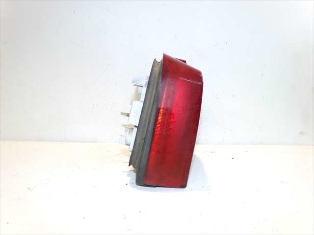 Foto 2ª: Piloto Trasero Derecho Peugeot 205 1.8 D 1983-1998 [A9A] (1994)