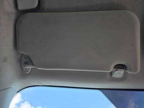 Parasol Izquierdo Ford Focus AMBIENTE 105CV 77KW
