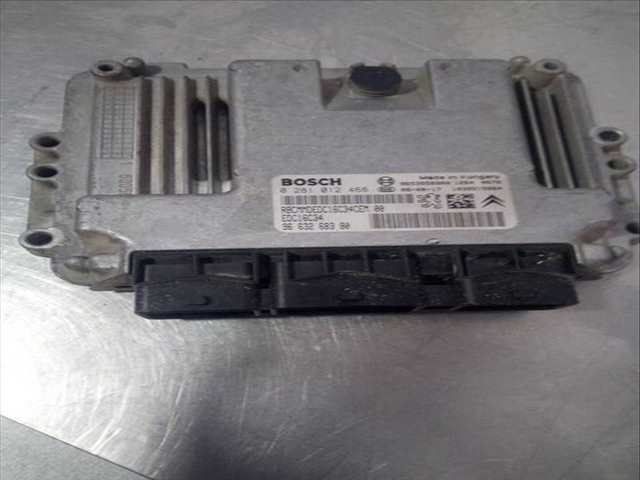 Foto 3ª: Centralita Motor ECU Citroen Xsara 1.6 HDI 90 EXCLUSIVE PICASSO 90CV 66KW [9HX] (2009)