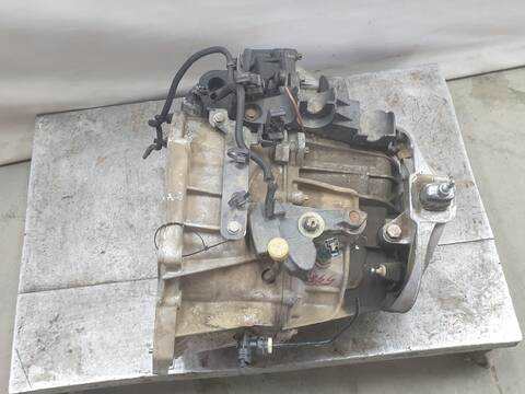 Caja Cambios Renault Trafic L1H1 27T 8-9 SITZE) EXPRESSION