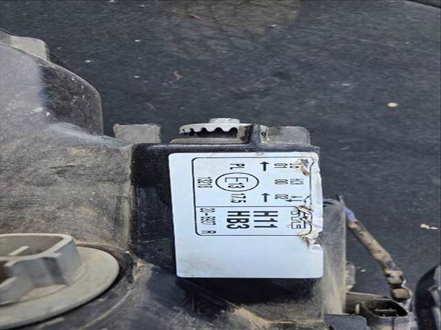 Foto 2ª: Faro Derecho Toyota Avensis ADVANCE 126CV 93KW (2009)