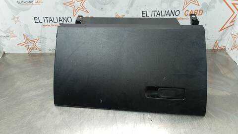 Foto 1ª: Guantera Mercedes Clase A 140 A 200 177.087) 163CV 120KW (2018)