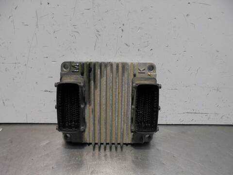 Foto 4ª: Centralita Motor ECU Opel Astra CLUB BERLINA 75CV 55KW [Y17DT] (2000)