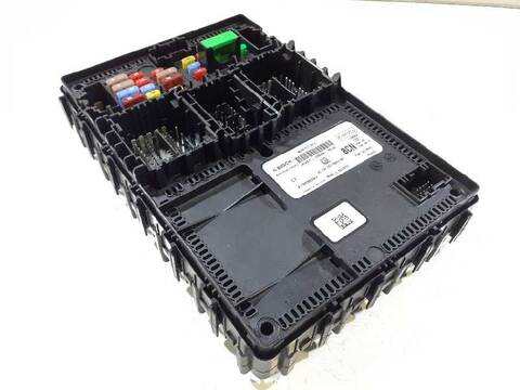 Caja Reles Fusibles Ford Fiesta TREND 101CV 74KW