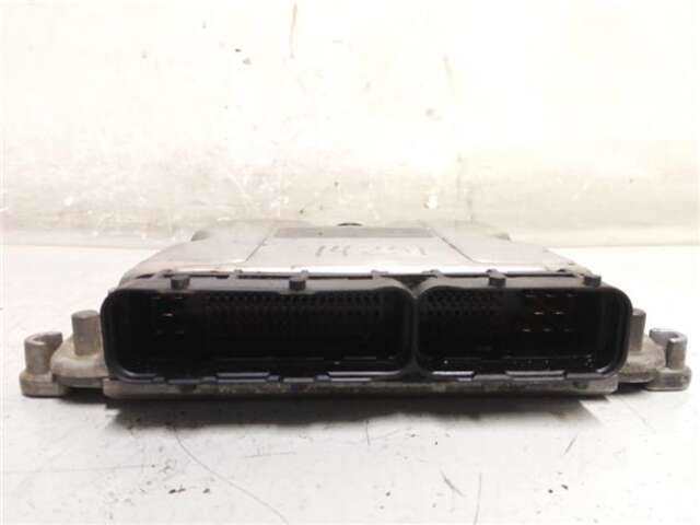 Foto 2ª: Centralita Motor ECU Chrysler Voyager 2.5 CRD SE GRAND VOYAGER [2.5 LTR. - 105 KW CRD CAT] [VM07C]