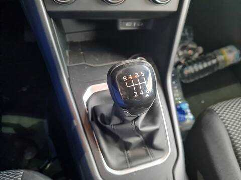 Palanca de Cambio Volkswagen T-Roc LIFE 115CV 85KW
