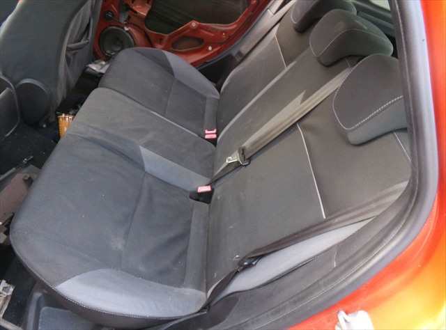 Foto 3ª: Asientos Traseros Ford Focus 1.6 G 2011-2014 [IQDB] (2011)