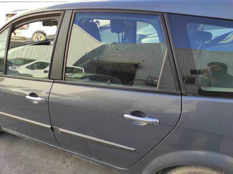 Puerta Trasera Izquierda Renault Scenic K9KP7 JM)