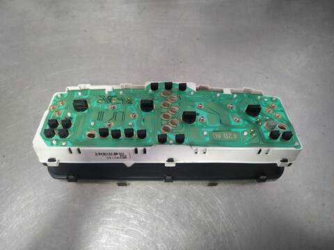 Foto 3ª: Cuadro de Instrumentos Mitsubishi Montero 2.5 TD GLS PLUS 116CV 85KW [4D56] (2001)