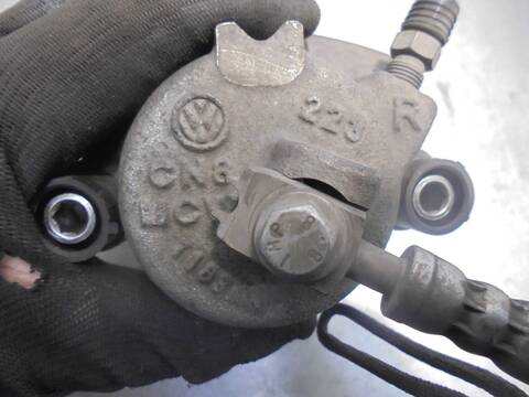 Foto 3ª: Pinza Freno Delantera Derecho Volkswagen Polo 1.4 TDI 90CV 66KW [CUSB] (2015)