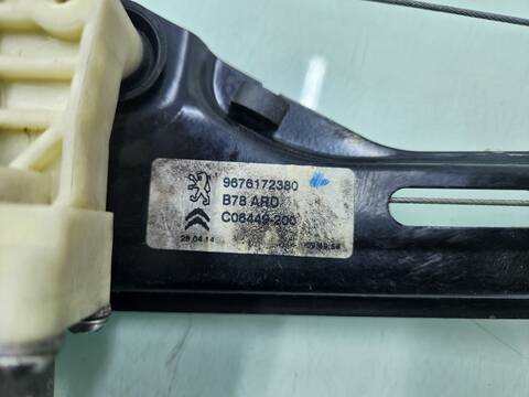 Foto 3ª: Elevalunas Manual Trasero Derecho Citroen C4 EXCLUSIVE PICASSO 116CV 85KW [9H05] (2014)