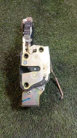 Cerradura Puerta Trasera Izquierda Toyota 4 Runner 3.0 T DIESEL