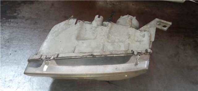 Foto 3ª: Faro Derecho Hyundai Trajet 2.0 [G4JP-G]