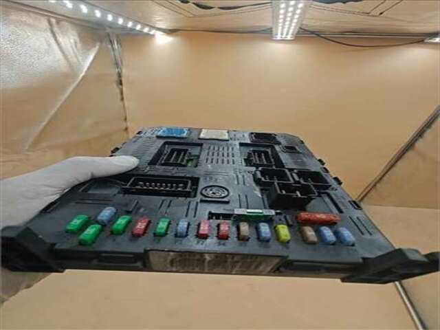 Foto 2ª: Centralita Confort BSI Citroen C4 2.0 VTR PLUS [2.0 LTR. - 100 KW HDI FAP CAT (RHR - DW10BTED4)] [RHR / DW10BTED4]