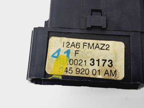 Foto 3ª: Mando Multifuncion Dacia Logan 1.4 CAT 75CV 55KW [K7J A7] (2006)