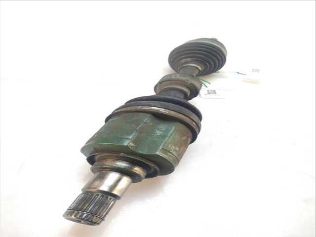 Transmision Delantera Izquierda Mitsubishi Grandis 2.0 DI-D NA8W)