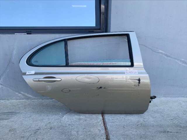 Puerta Trasera Derecha Nissan Micra 1.200 8V65CV/48KW 0CV