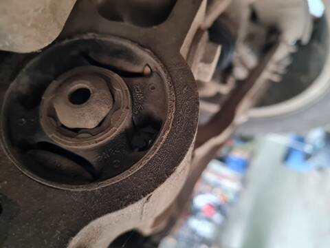 Foto 2ª: Brazo Suspension Delantero Derecho Audi A3 1.6 TDI AMBIENTE 105CV 77KW [CAYC] (2010)