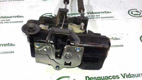 Foto 2ª: Cerradura Puerta Trasera Derecha Chevrolet Captiva 2.0 DIESEL CAT 150CV 110KW [Z20S] (2007)