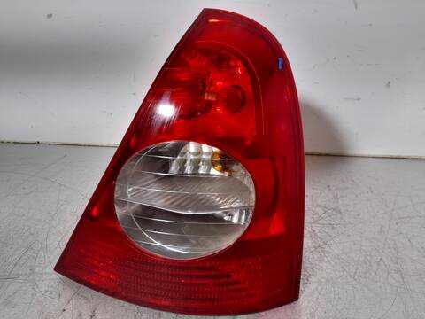 Foto 3ª: Piloto Trasero Derecho Renault Clio EXCEPTION 75CV 55KW [D4F G7] (2006)