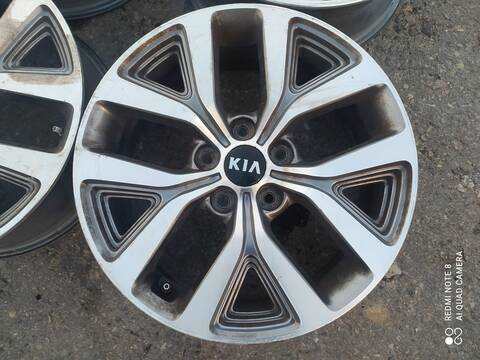 Foto 2ª: Juego LLantas Kia Sportage DRIVE 4X2 136CV 100KW [D4H4] (2014)