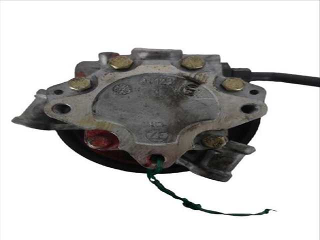 Foto 1ª: Bomba de Direccion Mercedes Clase E 180 E 200 KOMPRESSOR 211.042) (2002)