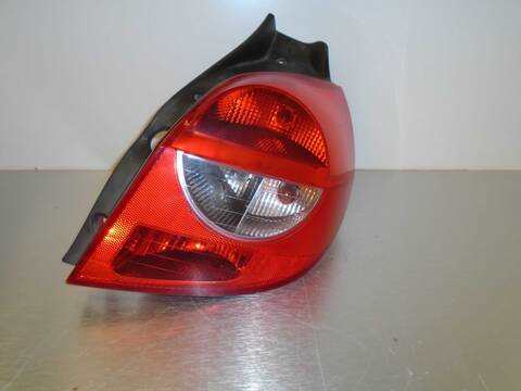 Foto 2ª: Piloto Trasero Derecho Renault Clio EXCEPTION 75CV 55KW [D4F D7] (2007)