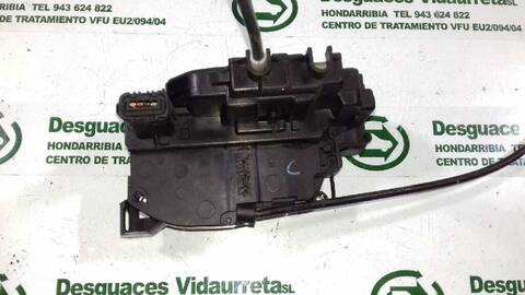 Foto 3ª: Cerradura Puerta Trasera Izquierda Renault Clio 1.5 DCI DIESEL 106CV 78KW [K9K764] (2005)