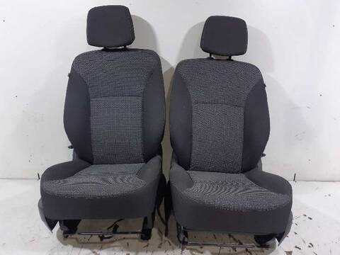 Asientos Traseros Mercedes Citan 109 CDI EXTRALANG A3) 415605) 90CV 66KW