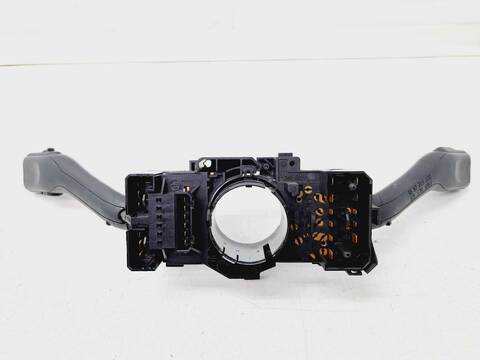 Foto 4ª: Mando Multifuncion Audi A3 1.8 T AMBIENTE 150CV 110KW [AUM] (2001)