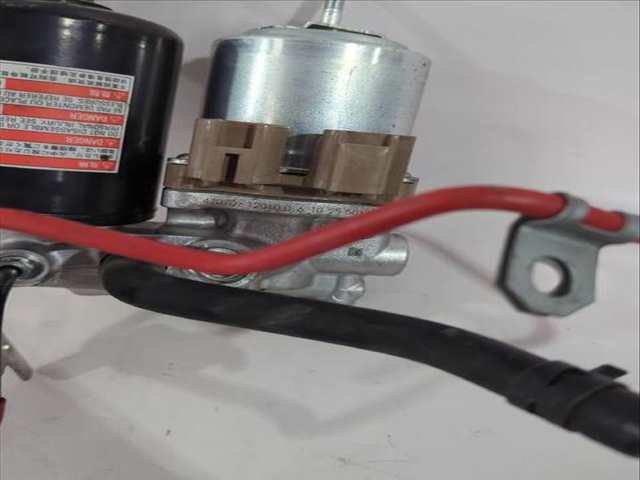 Foto 3ª: Bomba Freno Toyota Yaris 1.5 NSP131_) 112CV [2NR-FKE] (2010)