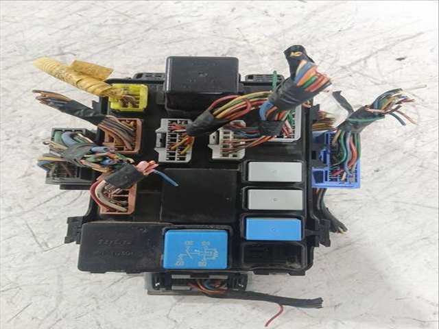Foto 2ª: Caja Reles Fusibles Kia Rio 1.5 CRDI 110CV 81KW [D4FA] (2006)
