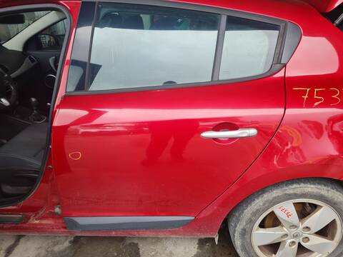 Puerta Trasera Izquierda Renault Megane D III BERLINA 5P DYNAMIQUE