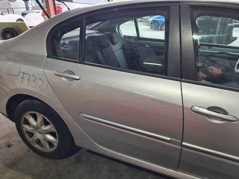 Puerta Trasera Derecha Renault Laguna EXPRESSION III 140CV 103KW