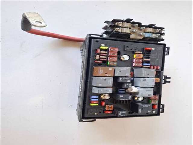 Foto 2ª: Caja Reles Fusibles Opel Astra COSMO 2.0 16V CDTI 160CV (2009)