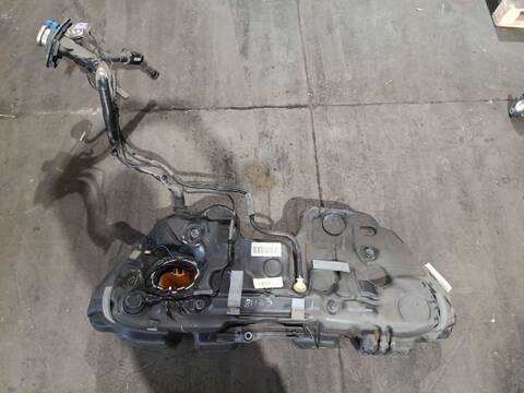 Deposito de Combustible Mercedes Clase C 160 C 200 D 205.001) 160CV 118KW