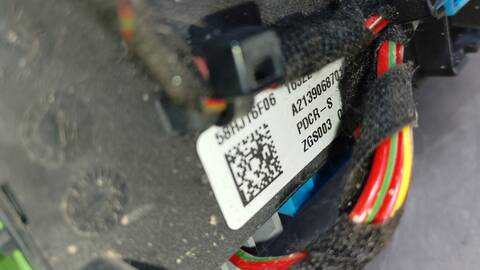 Foto 4ª: Caja Reles Fusibles Mercedes Clase E 180 E 220 D 213.004) 194CV 143KW [654920] (2017)