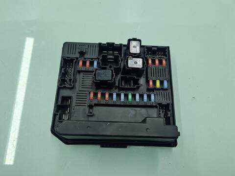 Caja Reles Fusibles Nissan Qashqai GASOLINA